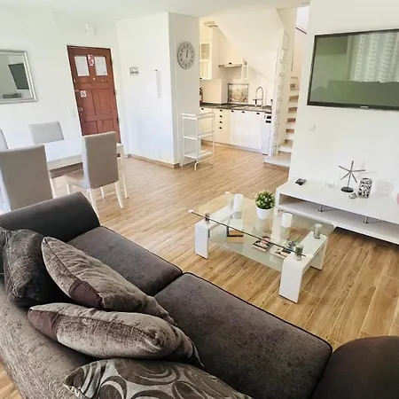 Charmoso T2 Triplex Com Rooftop No Old Village, Vilamoura Appartamento