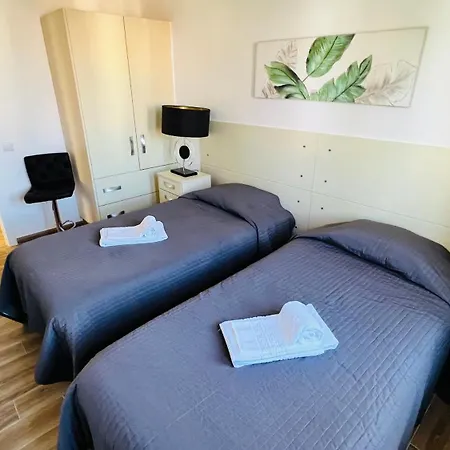 Charmoso T2 Triplex Com Rooftop No Old Village, Vilamoura Lägenhet *