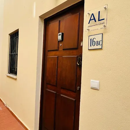 Charming Triplex T2 In The Old Village Vilamoura