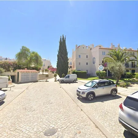 Charming Triplex T2 In The Old Village Vilamoura