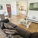 Charmoso T2 Triplex Com Rooftop No Old Village, Vilamoura Appartement